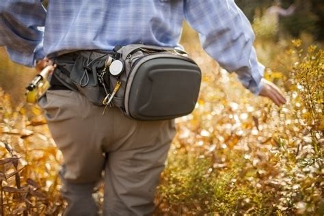 coolest fanny packs men.